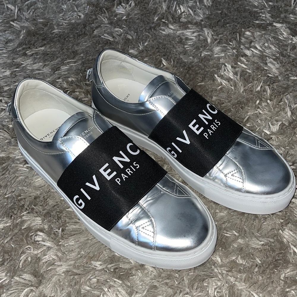 GIVENCHY URBAN STREET LOW LOGO ELASTIC SNEAKER Size 41